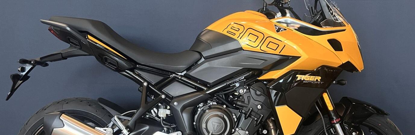 Tiger Sport 800 | Cosmic Yellow / Sapphire Black