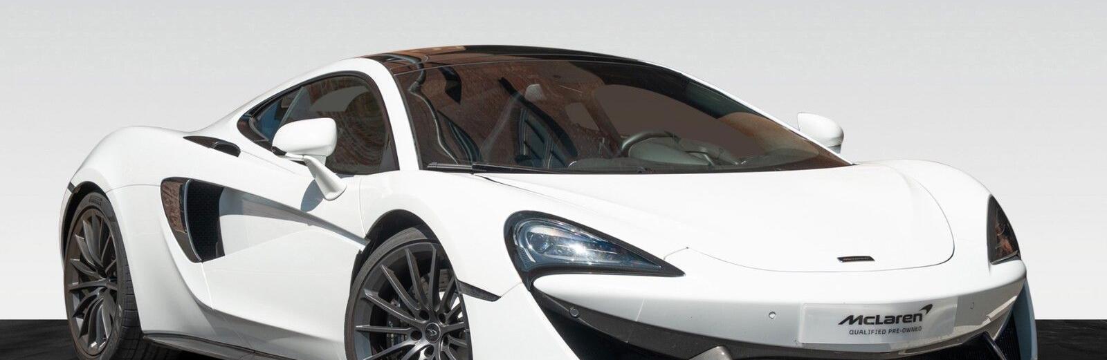 570GT | Carbon Interior | Rear View Camera