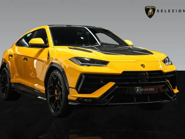 Urus Performante | Carbon Bonnet & Roof
