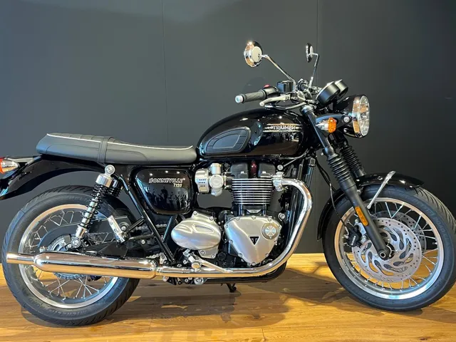 Bonneville T120 Modell 2025 / 4 Jahre Garantie