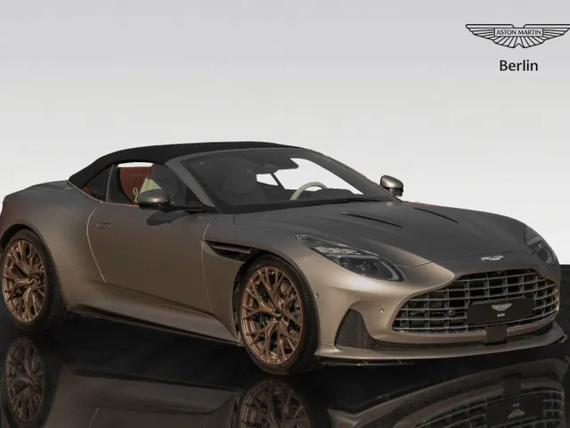 DB12 Volante | Black Pack | Bronze Rims