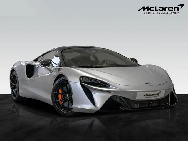 Artura | ClubSport Seats | Carbon Exterior