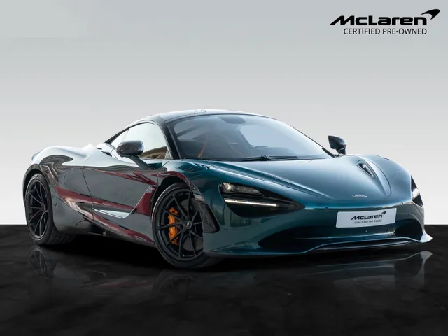 750S Coup&eacute; |  Carbon Exterior & Interior | Lift