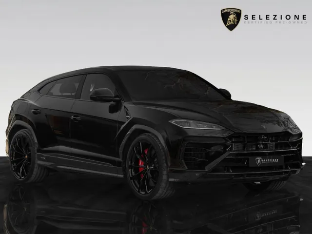 Urus SE | Full Carbon Exterior | Dark Package