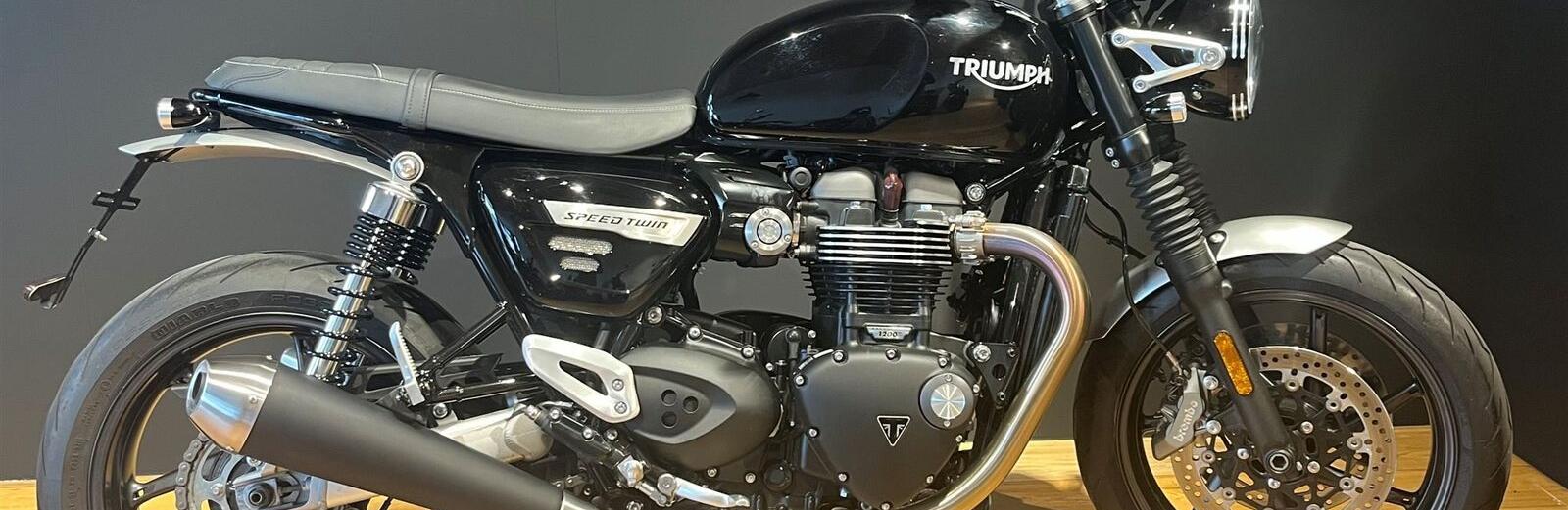 Speed Twin 1200 wenig Kilometer / Service neu