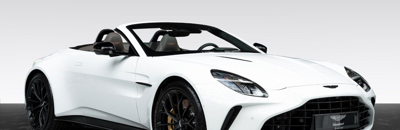 V8 Vantage Roadster| Black | 360 Degree Camera