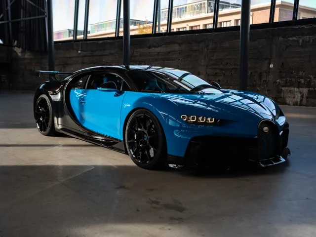 PUR SPORT 1 of 60 | AGILE BLUE & BLACK CARBON
