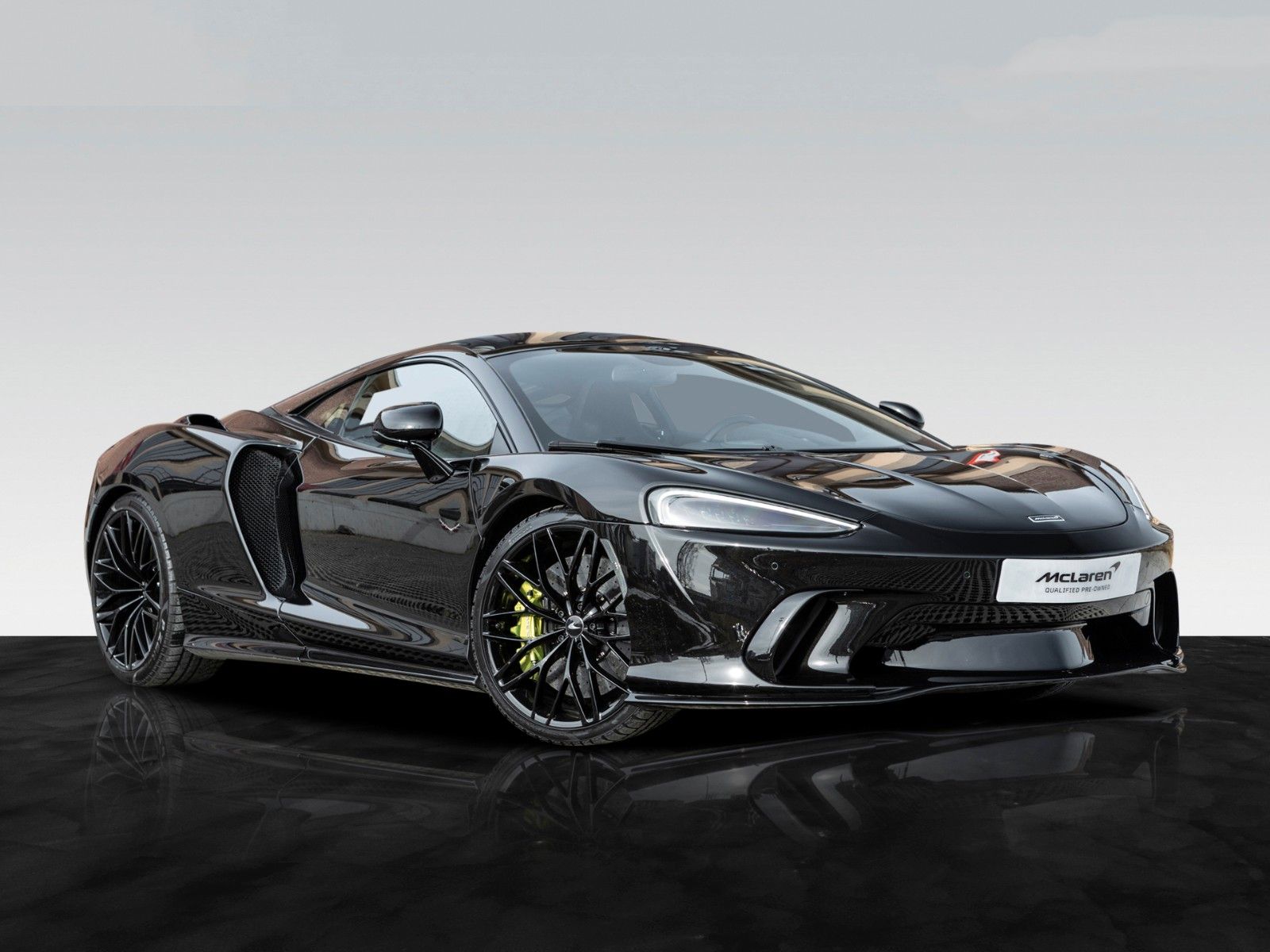 GTS | Premium Pack | Onyx Black Detailbild