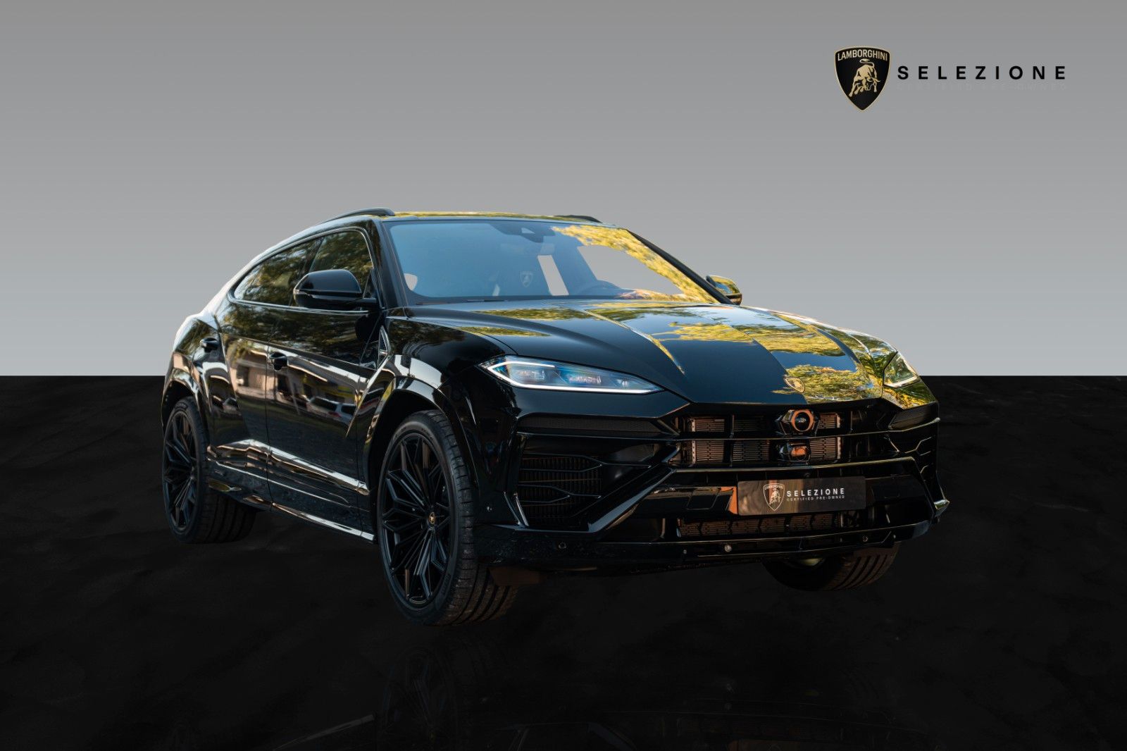 Urus SE | Interior Carbon Pack | Bang&Olufsen Detailbild
