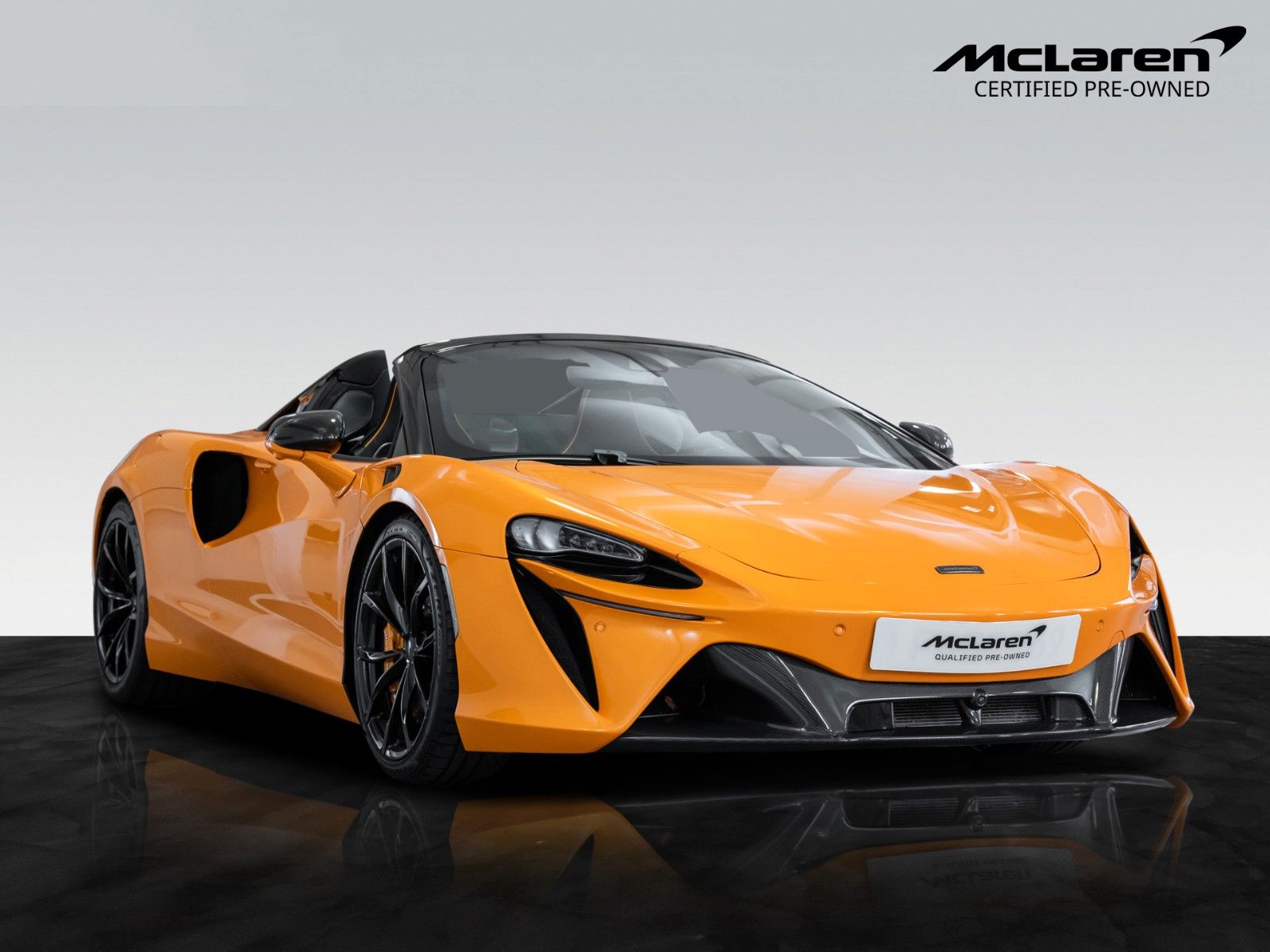 Artura Spider | MSO Papaya Spark | Sport Exhaust Detailbild