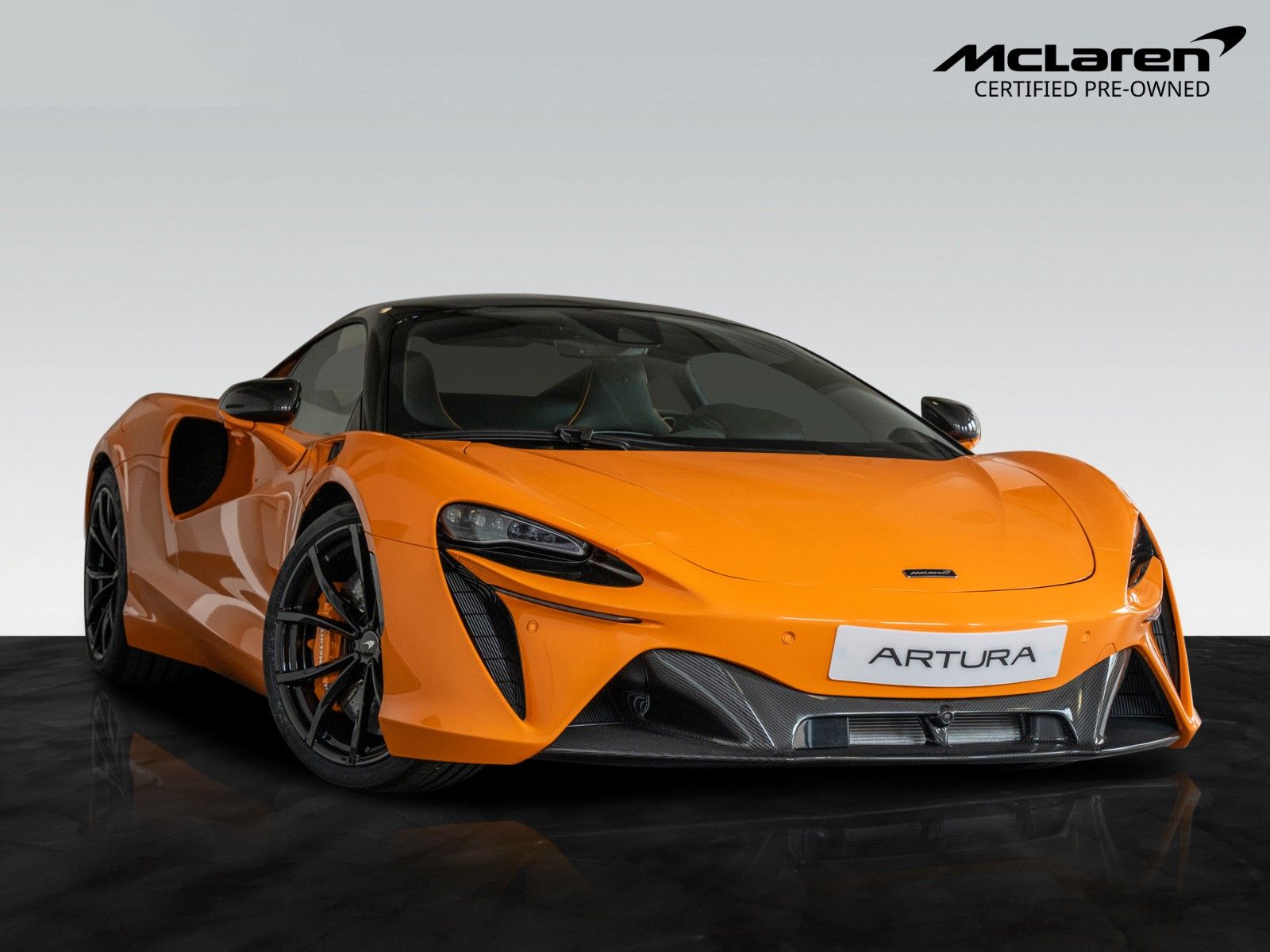 Artura Coupé | McLaren Orange | TechLux Pack Detailbild