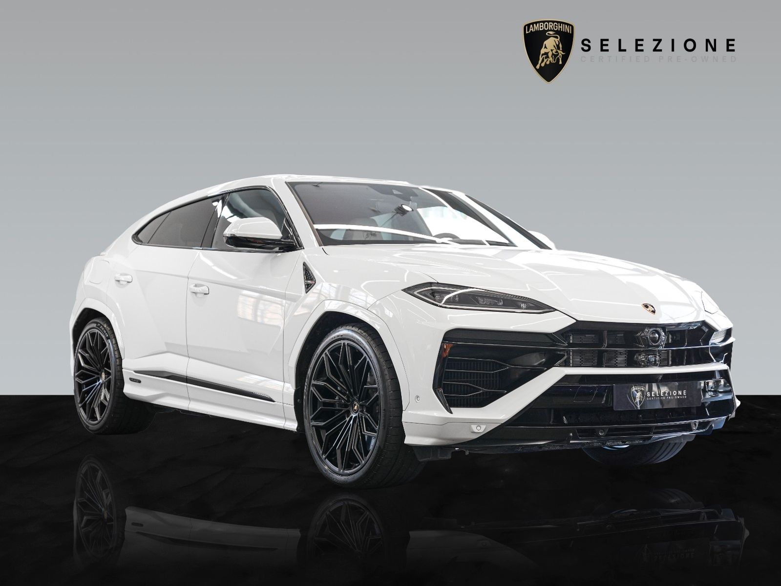 Urus SE | Panoramic roof  | Style Package Detailbild