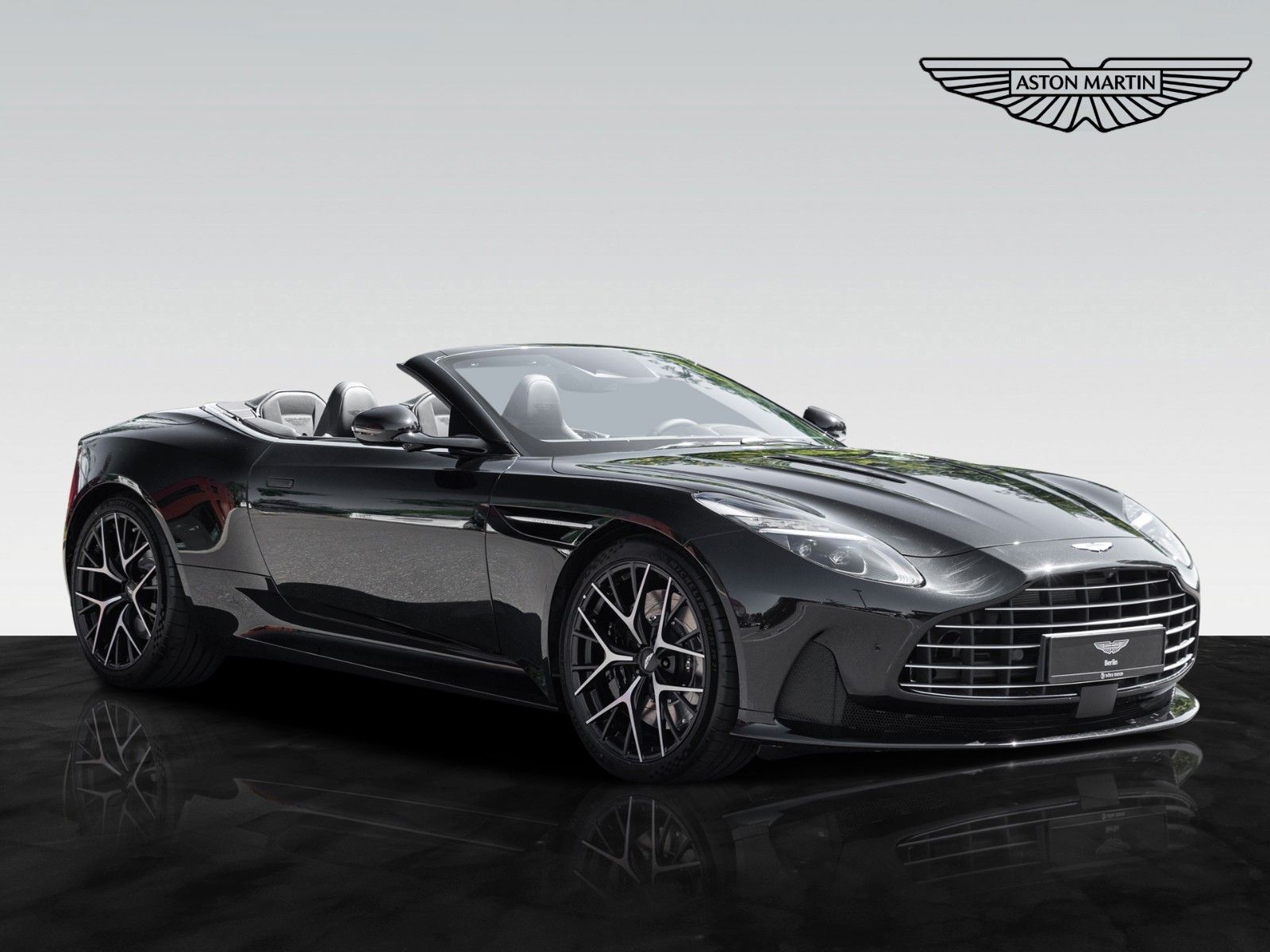 DB12 Volante | Onyx Black | Duotone Interieur Detailbild
