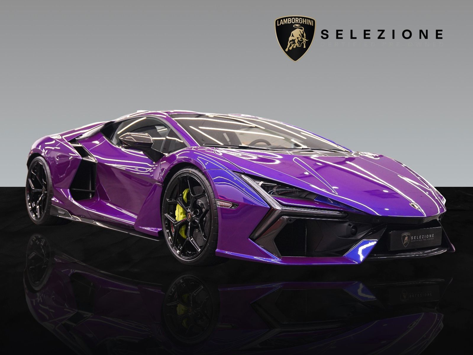 Revuelto | Shiny Carbon Exterior | AdPersonam Detailbild