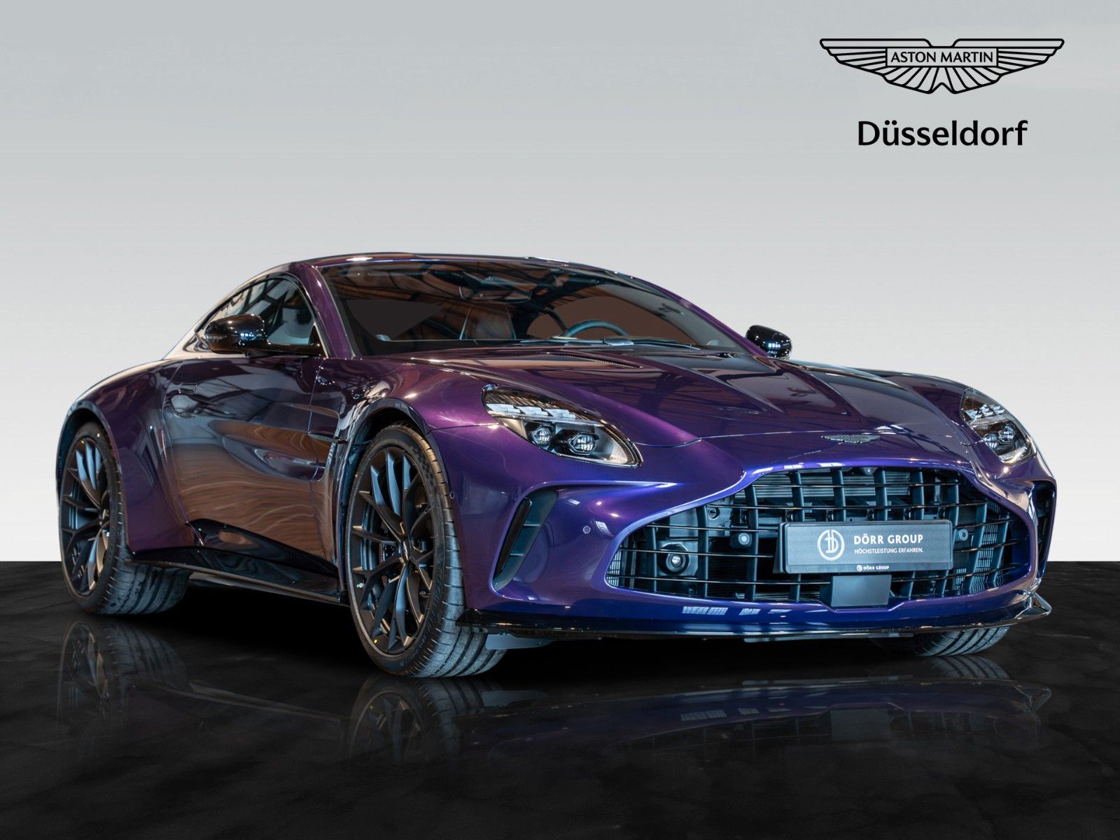 Vantage MY25 | Carbon FIbre Performance Seat Detailbild