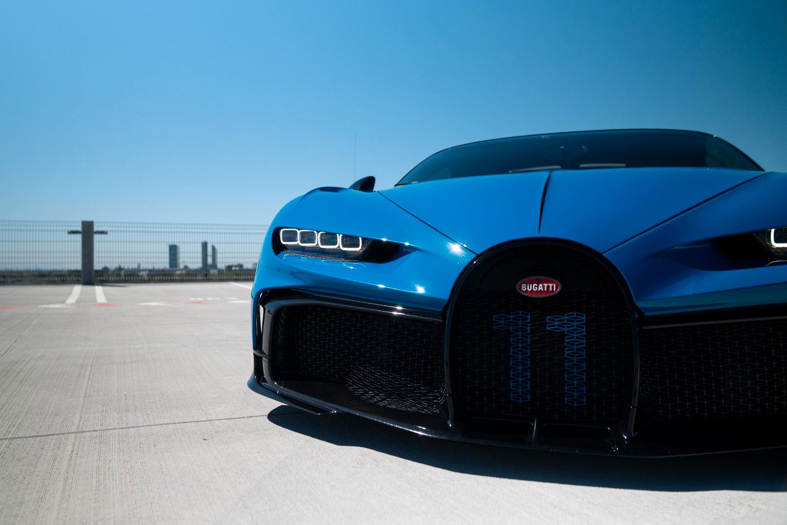 PUR SPORT 1 of 60 | AGILE BLUE & BLACK CARBON Detailbild