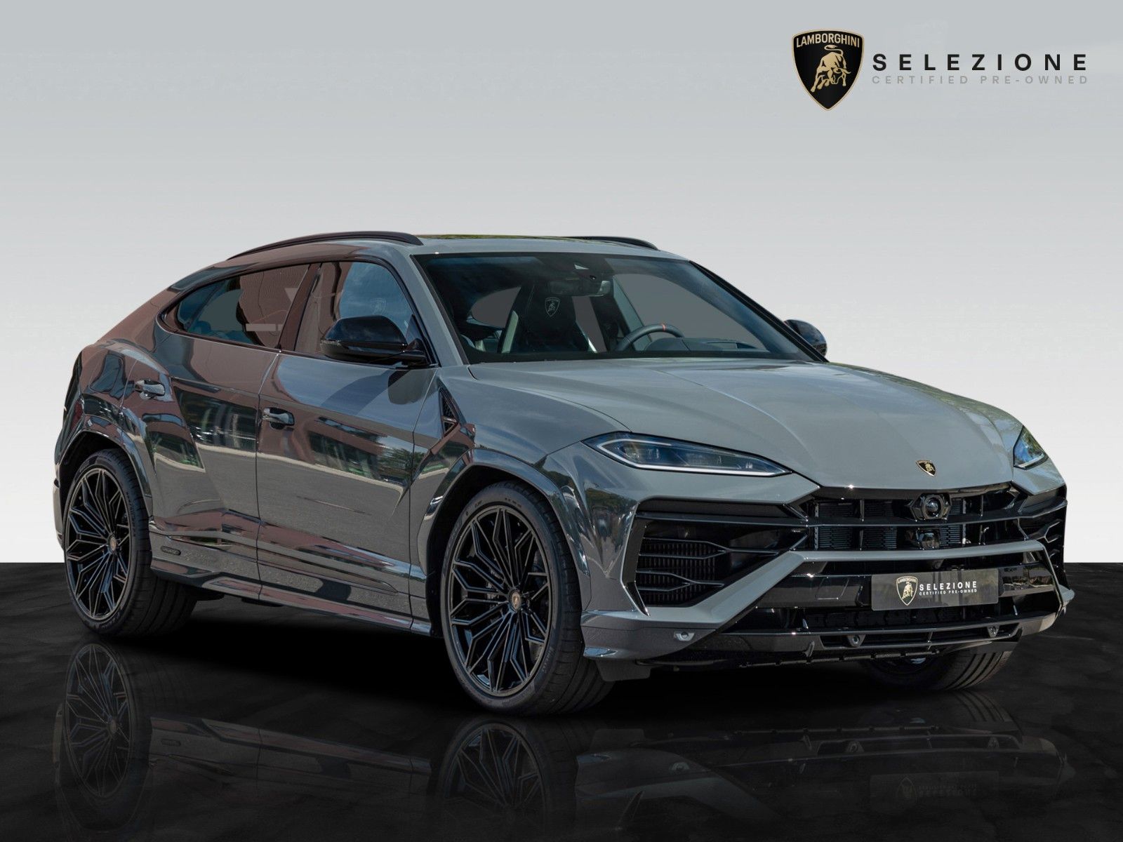 Urus SE | Carbon Pack | Interior Special Trim Detailbild